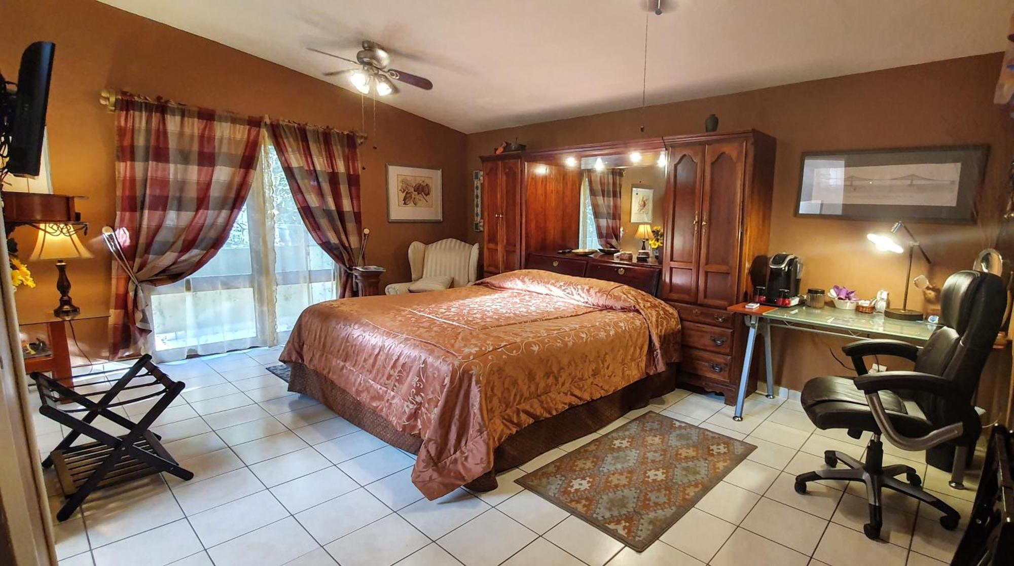 Dickinson Guest House, Guadalajara Expo エクステリア 写真